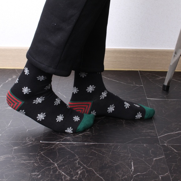 Mens Printed& Patterned Socks | 4 Pair Set - Picture 5 of 5